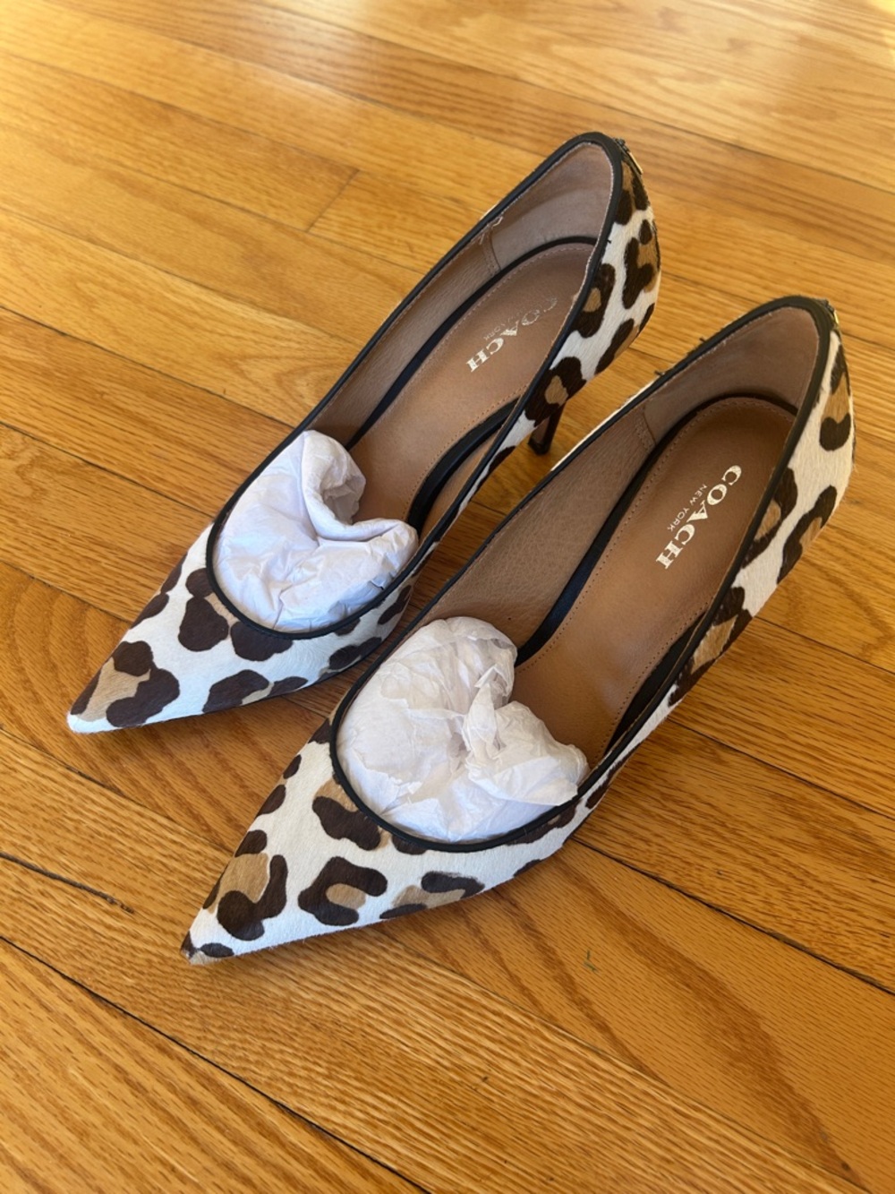 Coach Pointed-Toe Leopard Print Pumps in White and Brown Size 7.5